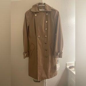 Calvin Klein Woman’sTrench coat with wide lapels